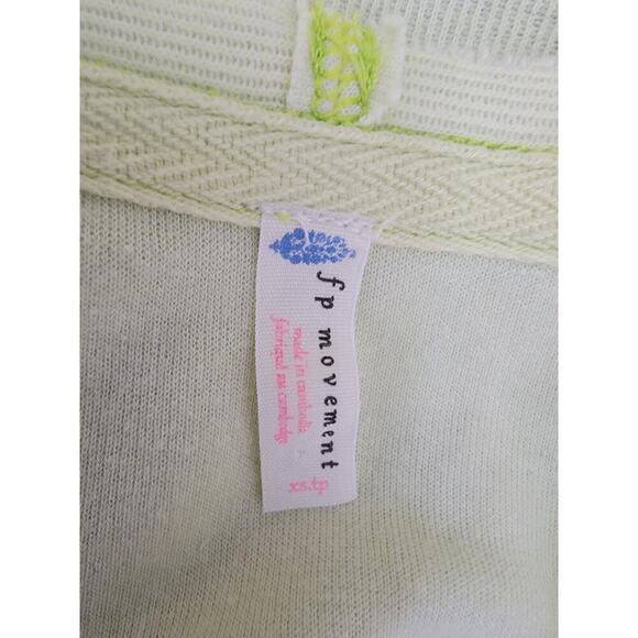 Free People FP Movement Crop Sweater Top Sz XS Short Sleeves Ribbed Yellow Green - Picture 8 of 9